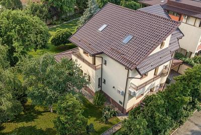 Casă individuală cu 5 camere cu Canalizare în Central - 2