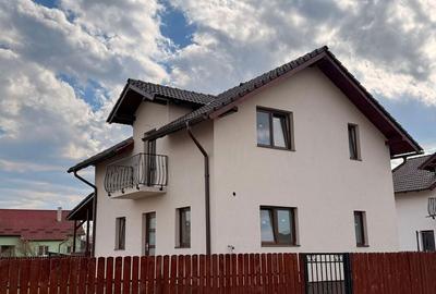 Casă cu 4 camere cu Teren 402 Mp în Central - 16