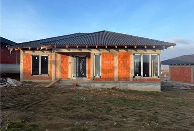 Casă cu 4 camere în Central - 3