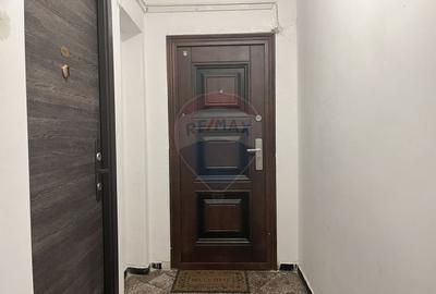 Apartament cu 3 camere decomandat în Pantelimon