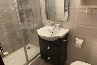 Apartament cu 3 camere semidecomandat în 13 Septembrie - 9
