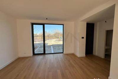 Casă cu 4 camere cu Teren 90 Mp în Grivița - 5