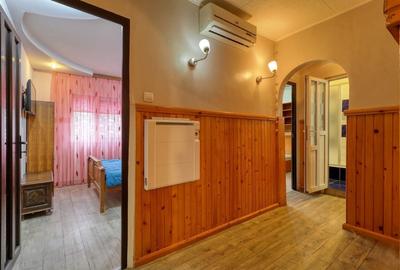Piata Progresul- Apartament 4 camere + boxa si parcare - Comision 0% - 8