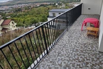 Casă individuală cu 10 camere cu Canalizare în Florești - 4