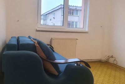 Apartament cu 3 camere decomandat în Valea Cetății - 3