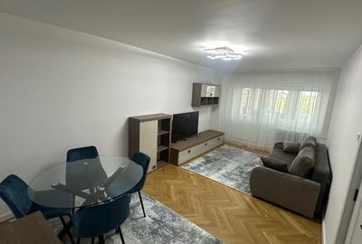 Inchiriez apartament 2 camere  800 Euro