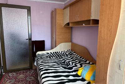 Apartament cu 3 camere semidecomandat în Micro 38 - 5