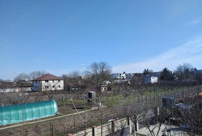 Casă cu Teren 527 Mp în Mânăstirea - 2