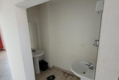 Inchiriez spatiu comercial zona Boul Rosu - ID : RH-40377-property - 5