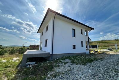 Casă individuală cu 5 camere cu Canalizare în Chinteni - 2