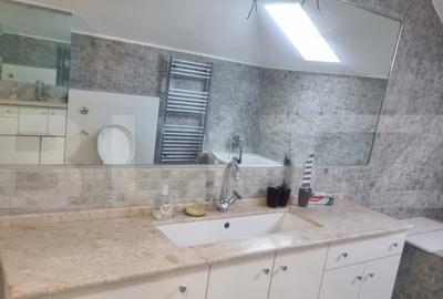 Proprietate deosebita cu teren generos, livada pe rod ?i - 13