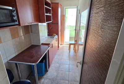 Apartament cu 2 camere decomandat în Micro 19 - 6