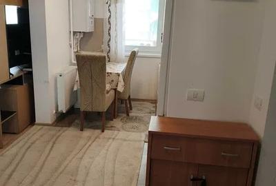 Apartament cu 2 camere decomandat în Tractorul - 2