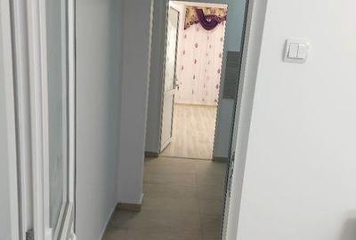 Apartament cu 2 camere decomandat în Apărătorii Patriei