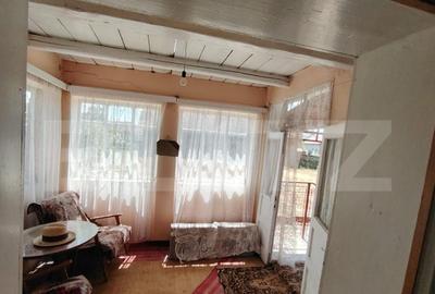 Casă cu 3 camere cu Teren 2240 Mp în Raciu - 9