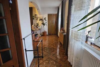 Casă cu 3 camere în Bucovăț - 8