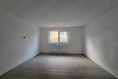 Apartament cu 4 camere de vanzare COMISION 0% - 2