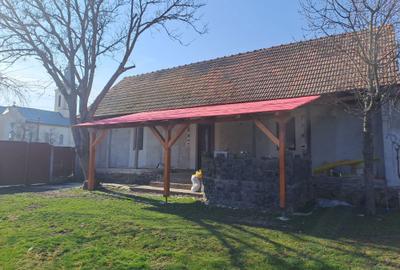Casă cu 4 camere în Brestovăț