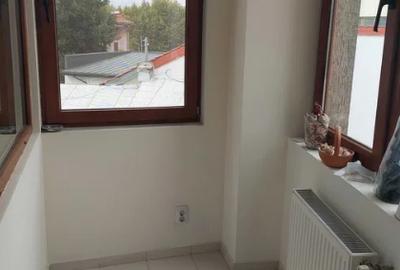 B-dul Dacia,bl.2014, 2 camere,et.2/5, Amenajat centrala,Pretabil pt firme - 3