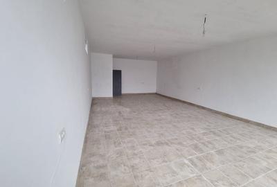 Spatiu 58 mp de inchiriat cu parcare Voluntari Bdul Pipera stradal - 2