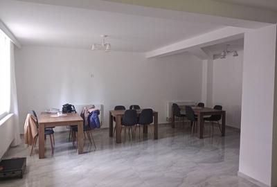 Casă cu 4 camere în Popoveni - 1