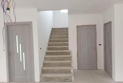 Casă cu Teren 470 Mp în Vinga - 3
