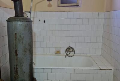 Casă cu 3 camere în Lipova - 1