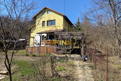 Casă individuală cu 4 camere cu Canalizare în Slănic - 1