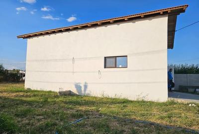 Spațiu comercial, de 600 mp, în Alunișul - 6