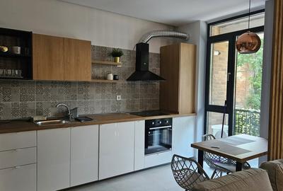 Studio, Timpuri Noi, proprietar, premium - 3