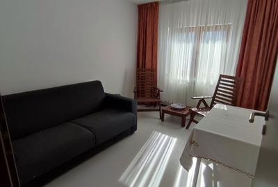 Apartament cu 3 camere decomandat în Sârbi - 2