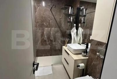 Apartament cu 3 camere decomandat, mobilat în Central