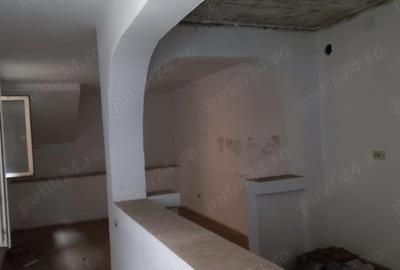 Casă cu 6 camere în Central - 6