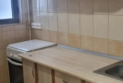 Proprietar,vand garsoniera in bloc 2010,35 mp,et3 15,zona D-na Ghica(Planorama) - 6