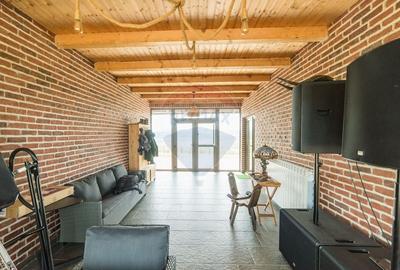 Teren 9.4 ha extravilan + casa 230 mp - 12