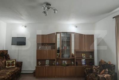 Casă cu 3 camere cu Teren 1079 Mp în Central
