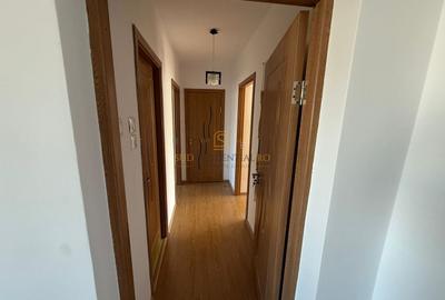 Apartament cu 3 camere semidecomandat, mobilat în Berceni - 5