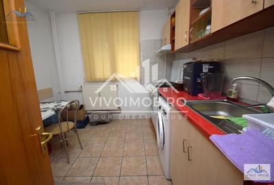 Apartament cu 2 camere semidecomandat în Lacul Tei