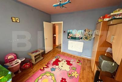Apartament cu 2 camere semidecomandat, mobilat în Micro 4 - 5