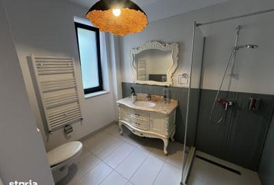 Spațiu comercial, de 36 mp, în Central