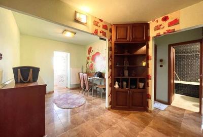 Apartament cu 2 camere decomandat în Girocului