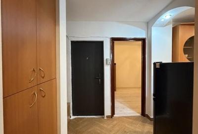 Apartament cu 3 camere decomandat în Lăpuș Argeș