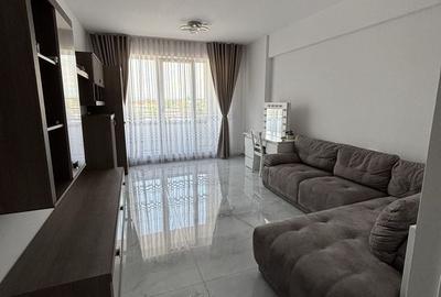 Apartament cu 3 camere decomandat în Micro 6 - 2