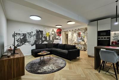 Apartament cu 4 camere semidecomandat, mobilat în Central