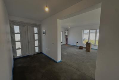 Casă individuală cu 4 camere cu Canalizare în Sântandrei - 3