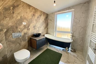 Casă individuală cu 7 camere cu Teren 565 Mp în Cetate - 2