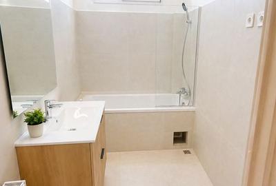 Apartament cu 4 camere decomandat în Universitate - 3