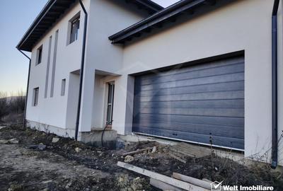 OFERTA. Se vinde casa/vila pe colina. - 4