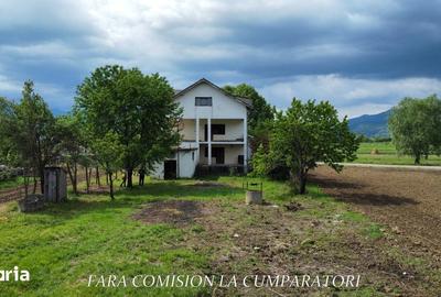 Casă cu 10 camere cu Teren 4324 Mp în Central - 17