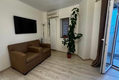 Piata ALBA IULIA,stradal pe Bulevardul DECEBAL,garsoniera cu priveliste superba - 3